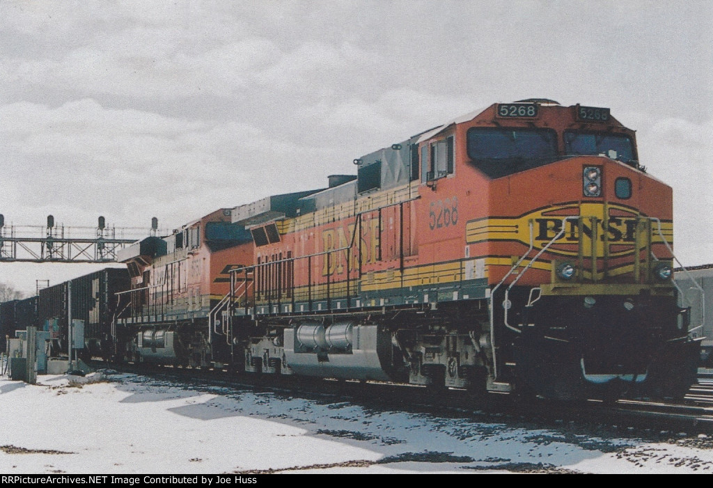 BNSF 5268 North